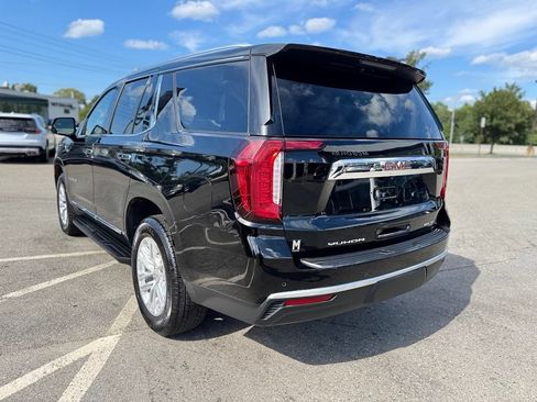 Used 2024 GMC Yukon SLT w/ SLT Luxury Package AWD/4WD image 4