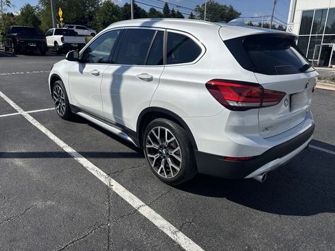 Used 2021 BMW X1 xDrive28i AWD/4WD image 2