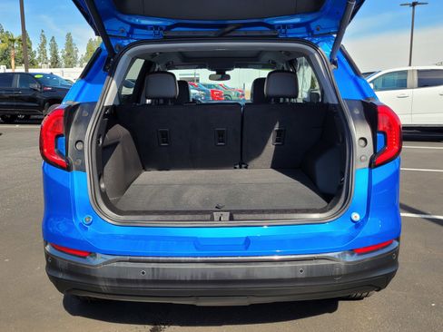 Used 2024 GMC Terrain AT4 w/ Infotainment Package II image 27