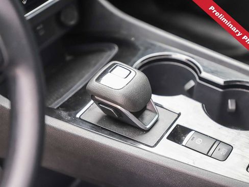 Used 2025 Nissan Rogue S FWD image 15