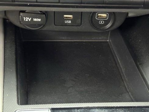 Used 2023 Hyundai Elantra SEL FWD image 21