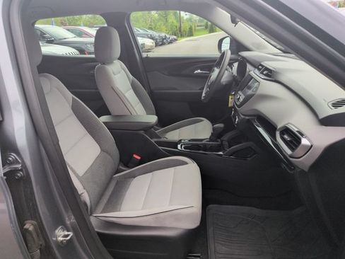 Used 2021 Chevrolet TrailBlazer LS FWD image 16