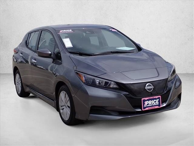 Used 2025 Nissan Leaf S FWD image 6