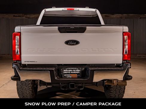 Used 2023 Ford F350 XLT image 7