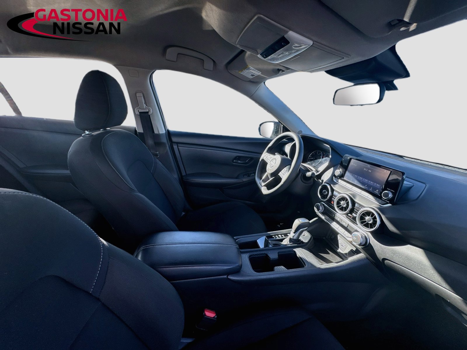 Used 2025 Nissan Sentra S FWD image 35