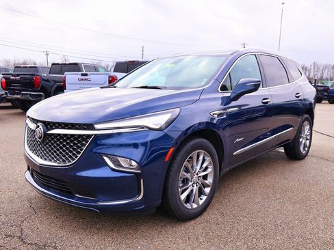 Certified 2023 Buick Enclave Avenir image 28