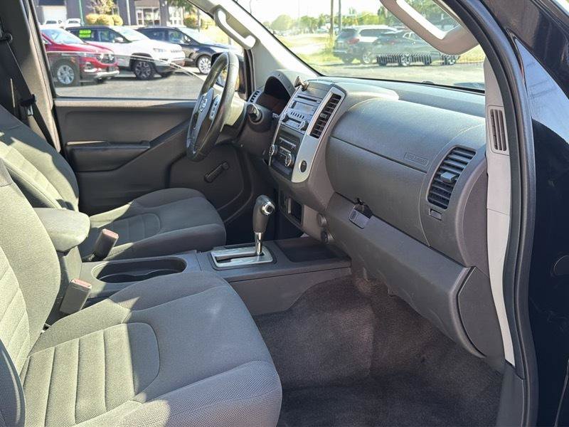 Used 2016 Nissan Frontier S RWD image 5