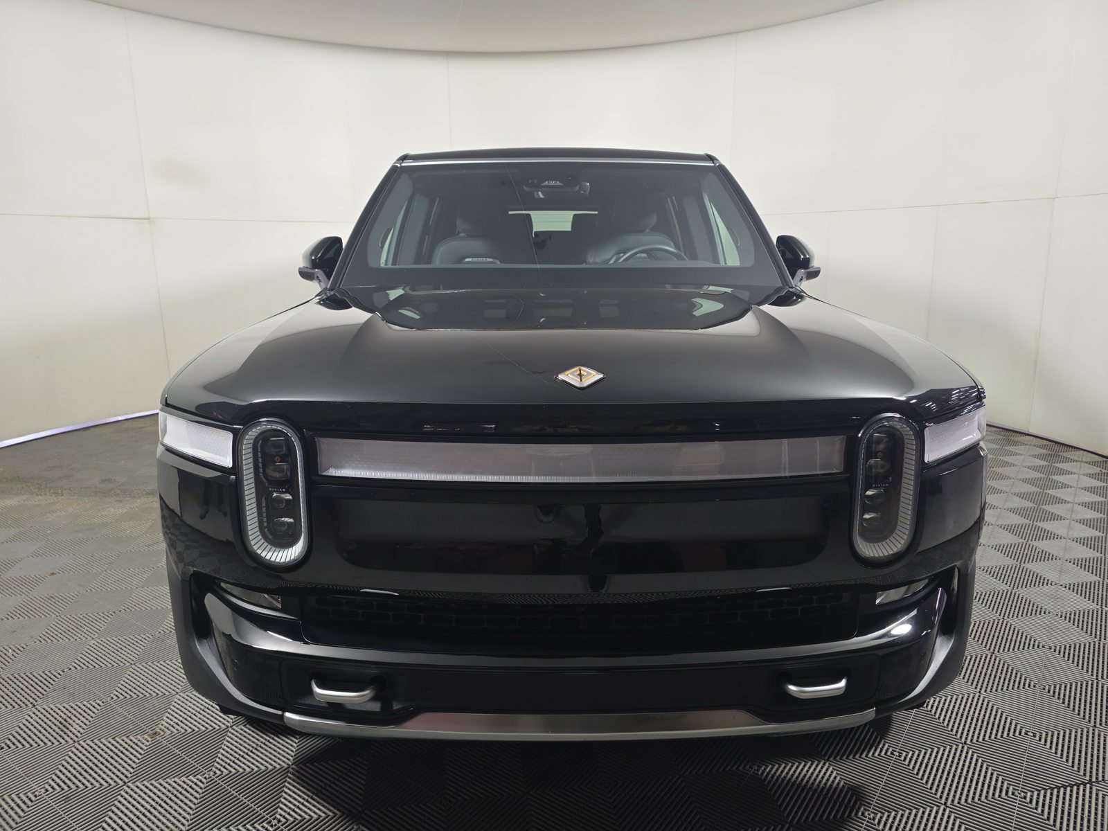 Used 2022 Rivian R1S Launch Edition Quad AWD/4WD image 8