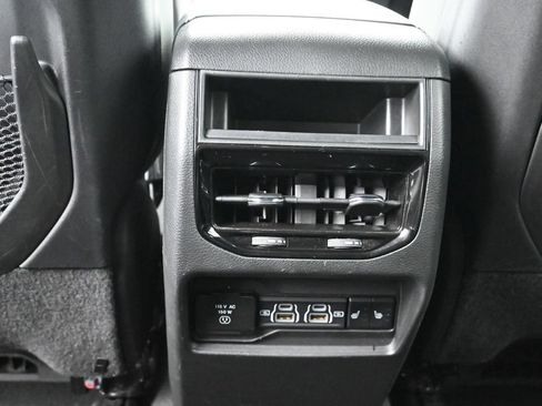 Used 2024 Jeep Grand Cherokee Limited 4xe AWD/4WD image 12