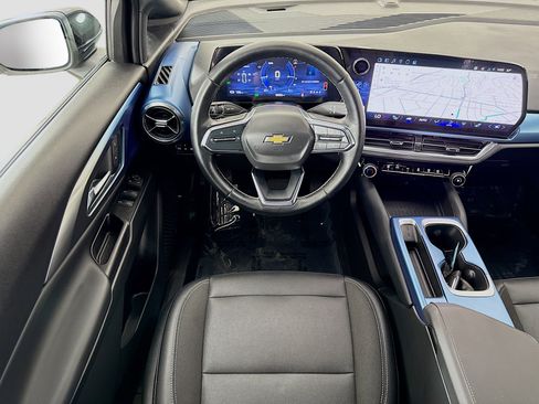 Used 2024 Chevrolet Equinox EV LT FWD image 23