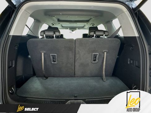 Used 2019 GMC Acadia SLT w/ LPO, Floor Liner Package FWD image 30
