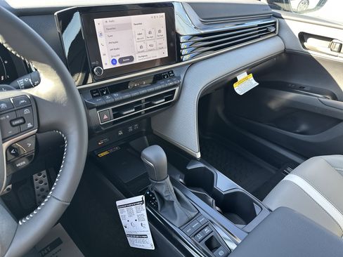 New 2026 Toyota Camry SE w/ Convenience Package image 20