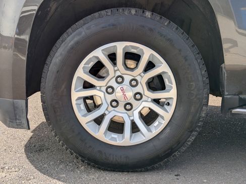 Used 2019 GMC Yukon XL SLT image 52