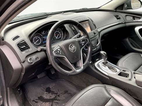 Used 2017 Buick Regal Premium image 19