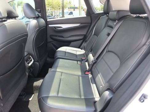 Used 2021 INFINITI QX50 Luxe FWD image 17