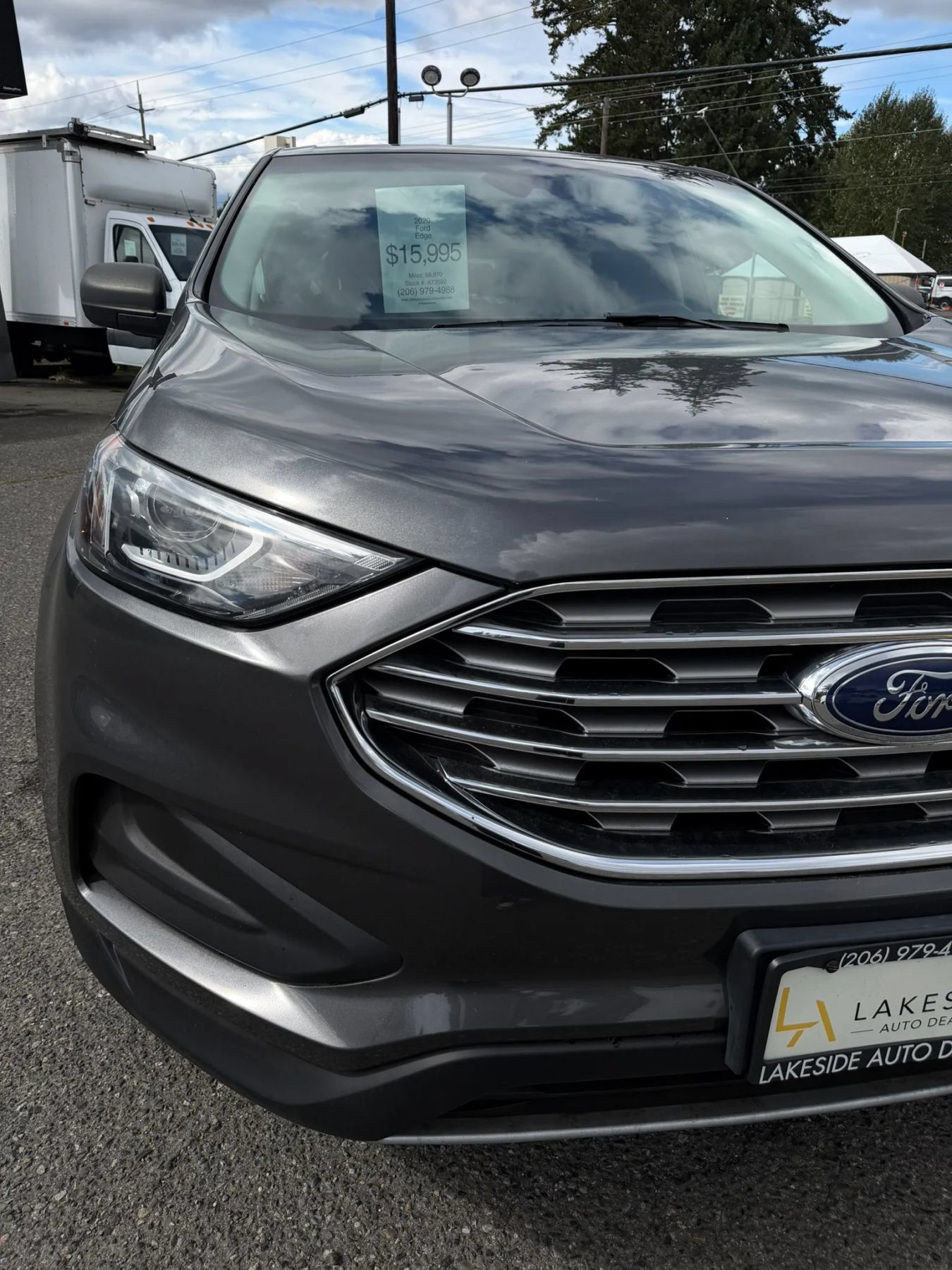 Used 2020 Ford Edge SE FWD image 15