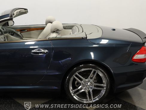 Used 2007 Mercedes-Benz SL 550 image 24