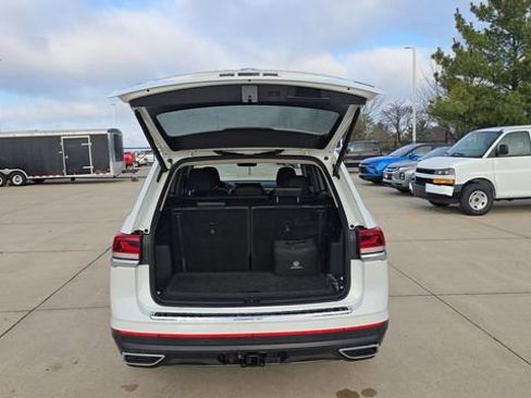 Used 2023 Volkswagen Atlas SEL AWD/4WD image 41