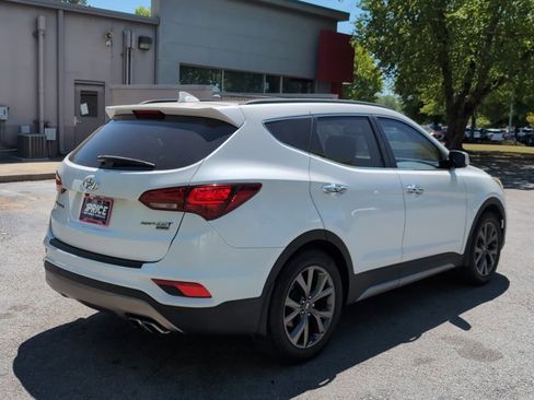 Used 2017 Hyundai Santa Fe Sport image 5