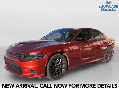 Used 2022 Dodge Charger R/T w/ Blacktop Package RWD image 2