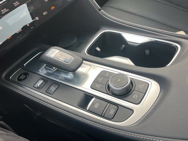 Certified 2027 INFINITI QX60 Luxe w/ Cargo Package FWD image 18