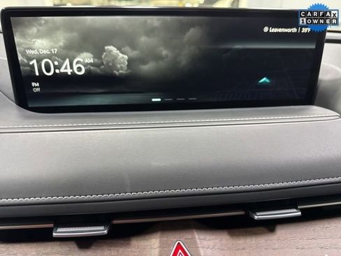 Used 2024 Genesis G80 image 18