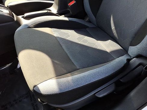 Used 2025 Nissan Versa SV image 16