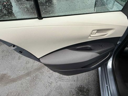 Used 2024 Toyota Corolla LE FWD image 13