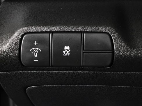 Certified 2024 Hyundai Elantra SEL FWD image 24