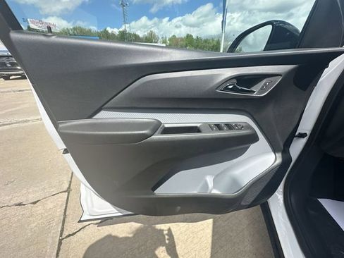 New 2027 Chevrolet Bolt LT FWD image 22