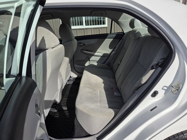 Used 2011 Toyota Corolla LE FWD image 16