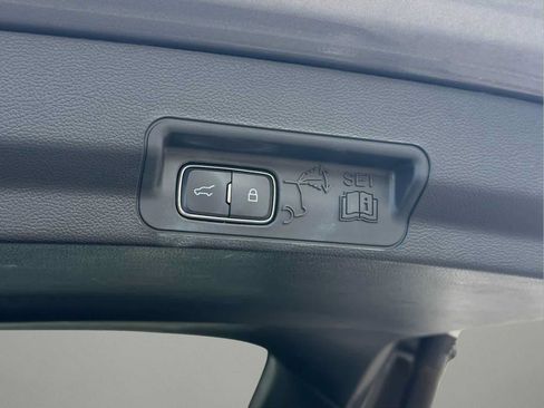 Used 2023 Ford Explorer ST w/ Equipment Group 401A AWD/4WD image 23