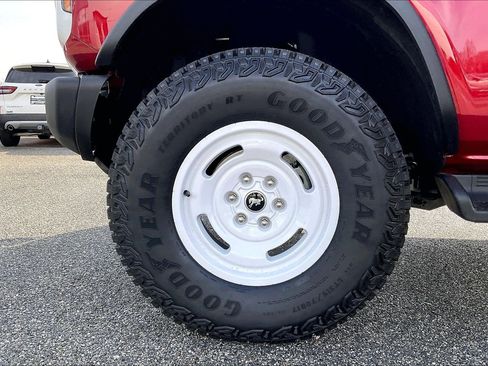 New 2026 Ford Bronco Heritage Edition image 11