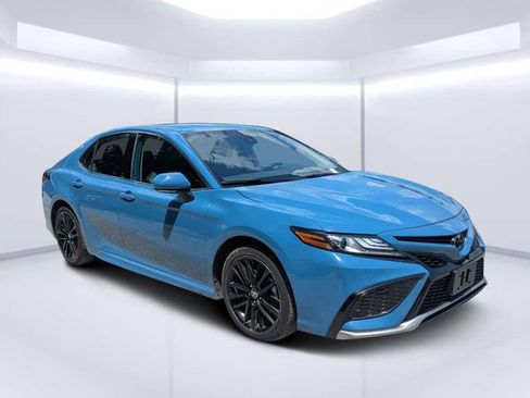 Used 2024 Toyota Camry XSE FWD image 1