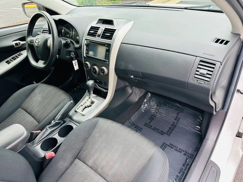 Used 2013 Toyota Corolla S FWD image 11