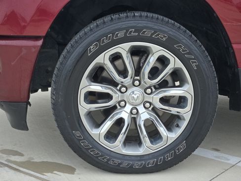 Used 2024 RAM 1500 Laramie AWD/4WD image 14