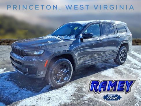 Used 2024 Jeep Grand Cherokee L Altitude image 1