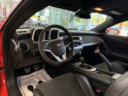 Used 2015 Chevrolet Camaro Z/28 RWD image 35