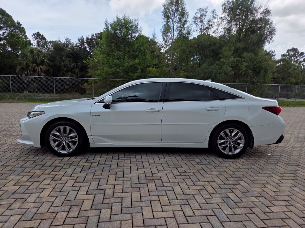 Used 2021 Toyota Avalon XLE FWD image 8