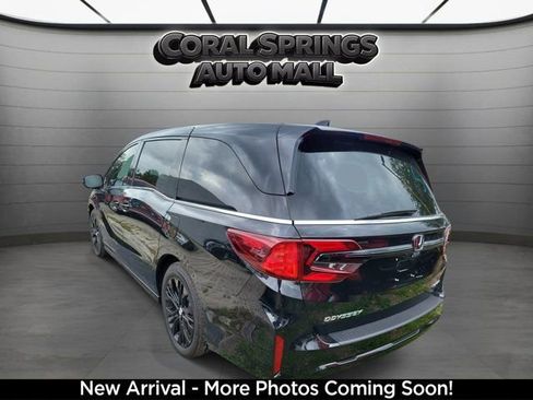 Used 2025 Honda Odyssey Sport-L image 3