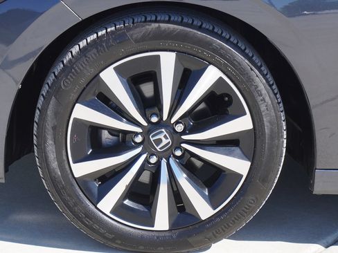 Used 2023 Honda Civic EX-L image 4