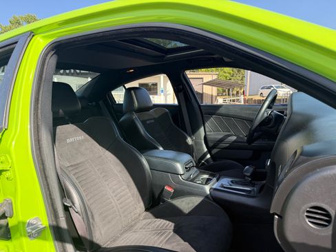 Used 2023 Dodge Charger R/T w/ Daytona Edition Group RWD image 25