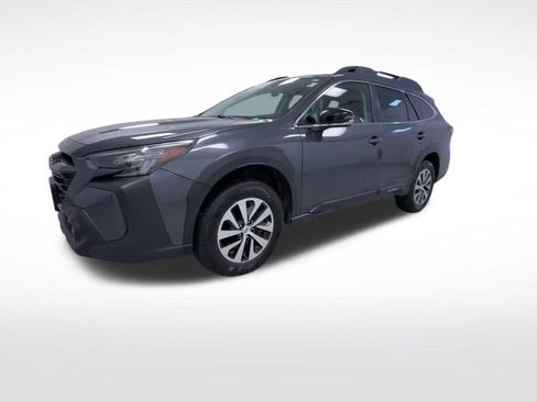 Used 2024 Subaru Outback Premium AWD/4WD image 4