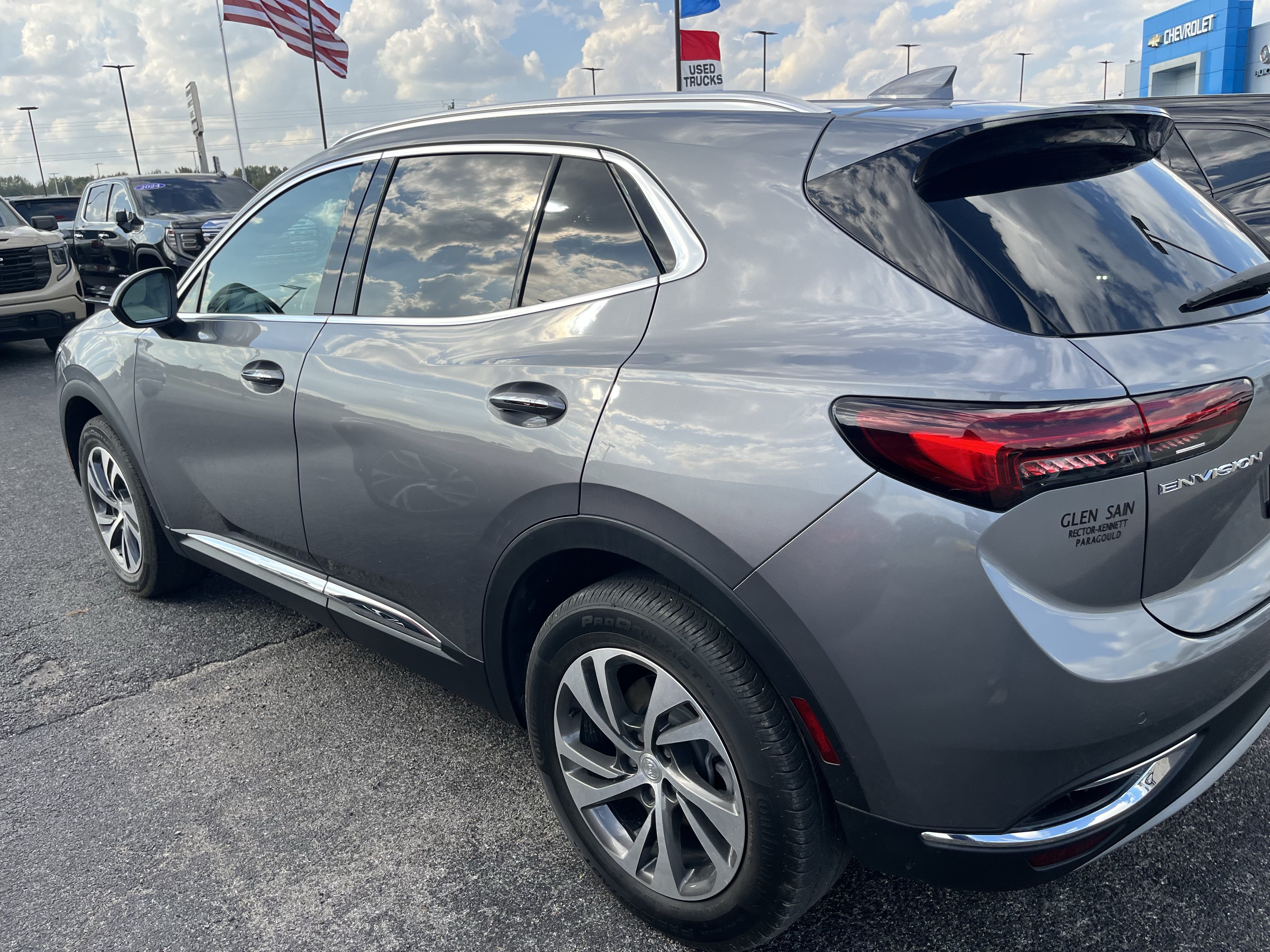 Used 2021 Buick Envision Essence FWD image 4