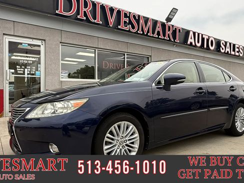Used 2015 Lexus ES 350 w/ Luxury Package FWD image 1