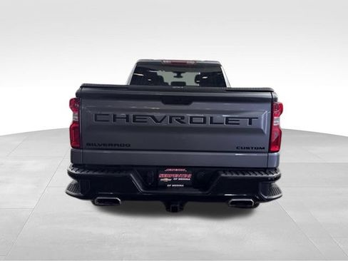 Used 2021 Chevrolet Silverado 1500 Custom Trail Boss w/ Safety Confidence Package AWD/4WD image 8