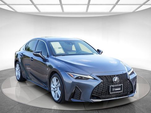 Used 2023 Lexus IS 350 F Sport RWD image 5