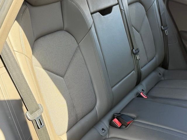 Used 2023 Porsche Macan AWD/4WD image 20