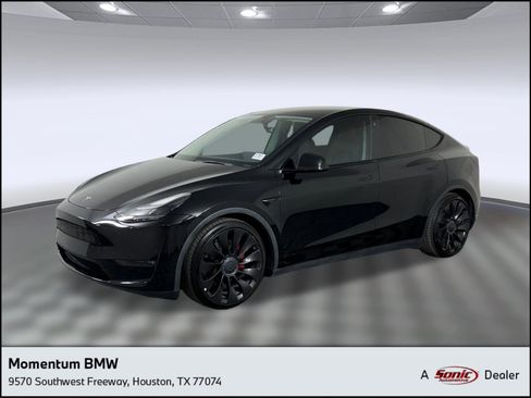 Used 2022 Tesla Model Y Performance AWD/4WD image 1