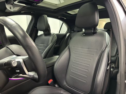 Used 2023 Mercedes-Benz C 300 4MATIC Sedan image 11